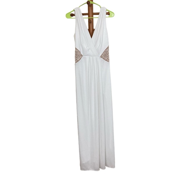 BCBGMAXAZRIA WHITE FORMAL DRESS, SIZE 6 - Picture 1 of 4